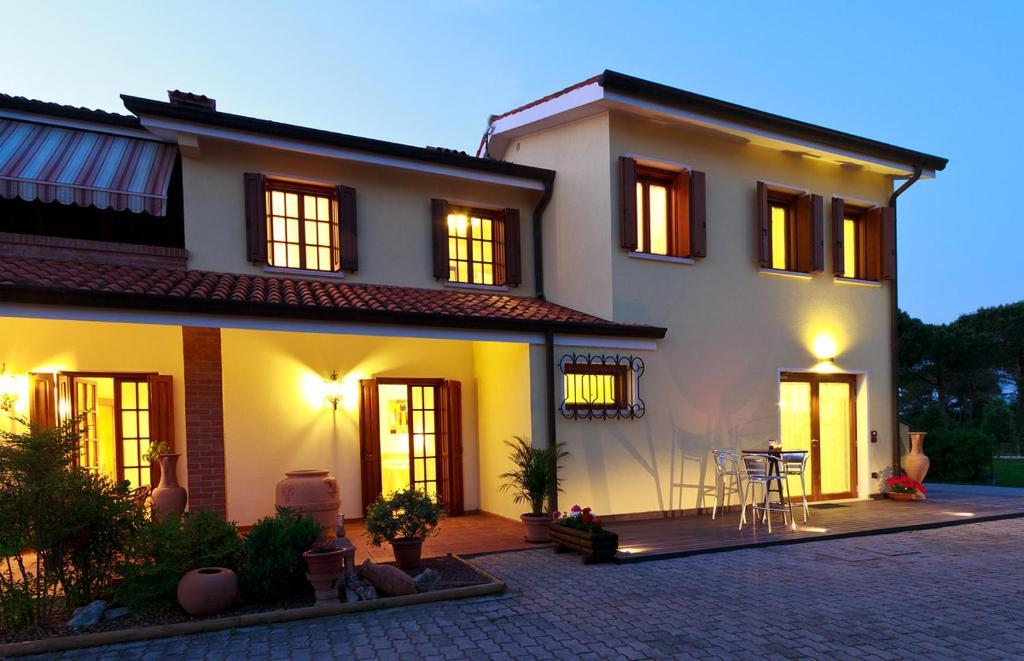 Ca' Del Faro Bibione Bed & Breakfast Exterior photo